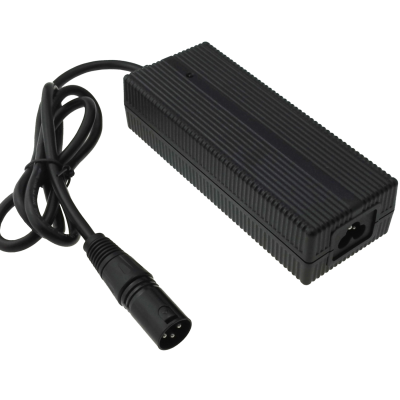 Зарядний пристрій 36 / 48В 1,8А для свинцево-кислотних акумуляторів Зарядний пристрій 36 / 48В 1,8А для свинцево-кислотних акумуляторів